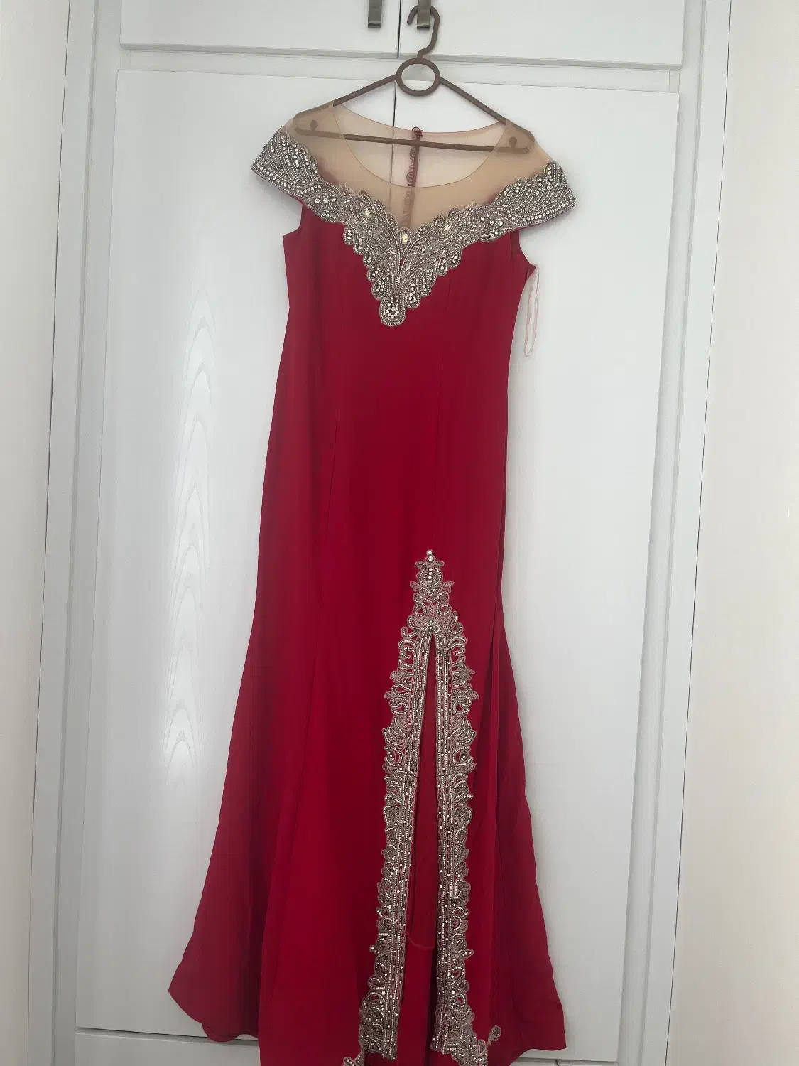 لباس مجلسی|لباس|بم, |دیوار