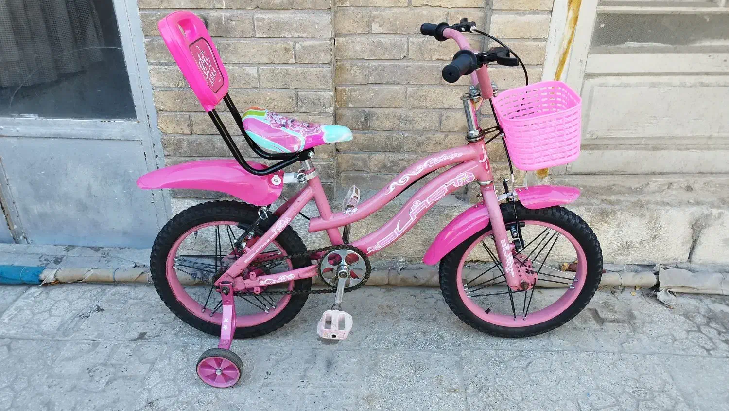 دوچرخه۱۶ خارجی  دخترانه بلست لاستیک نونو ترمزنونو|دوچرخه، اسکیت، اسکوتر|کرمانشاه, |دیوار