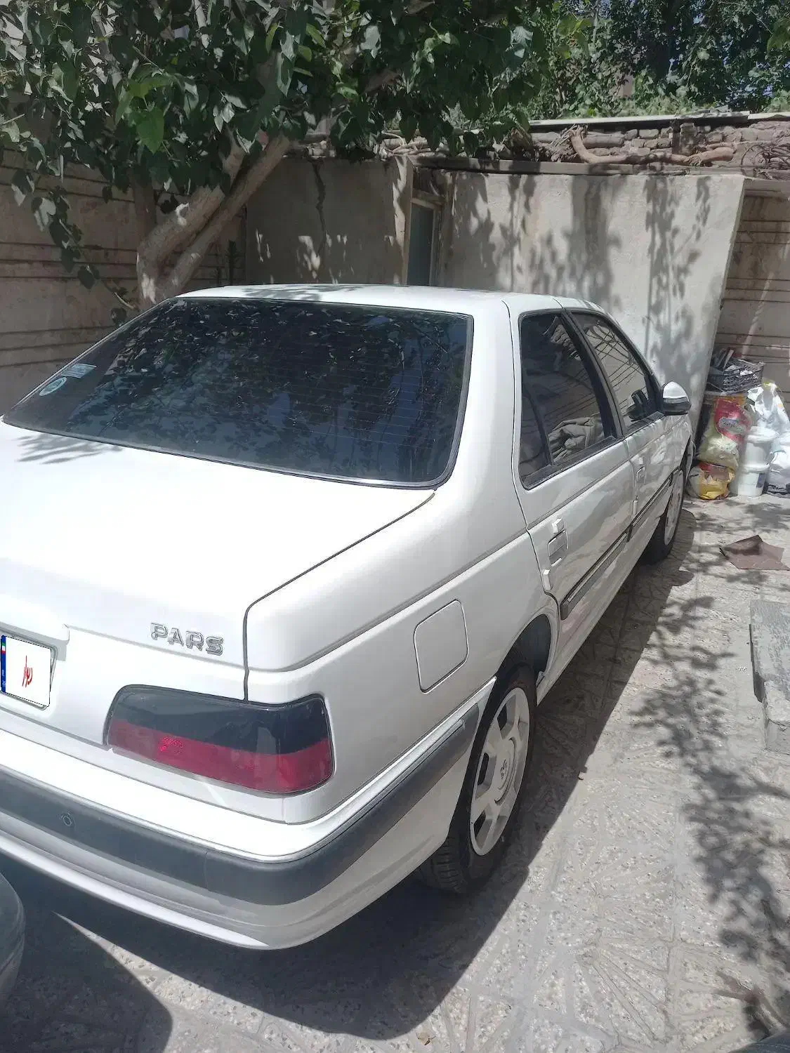 پژو پارس سال موتور جدید|خودرو سواری و وانت|اصفهان, باغ فردوس|دیوار
