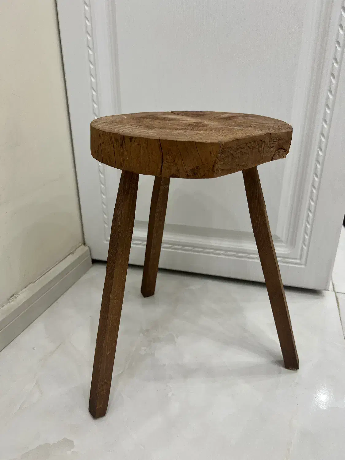 پایه ی چوب تنه درخت|صنایع دستی و سایر لوازم تزئینی|تهران, چهارصد دستگاه|دیوار