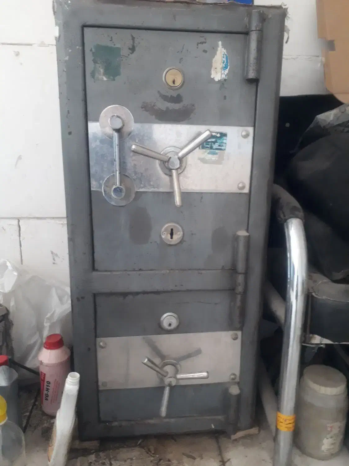 یک عدد گاوصندوق|ابزارآلات|تربتحیدریه, آسایش|دیوار