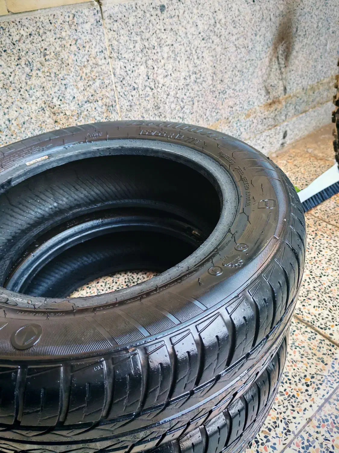 یه جفت لاستیک 70 درصد پراید بدون ترک2023|قطعات یدکی و لوازم جانبی|اصفهان, دستگرده|دیوار