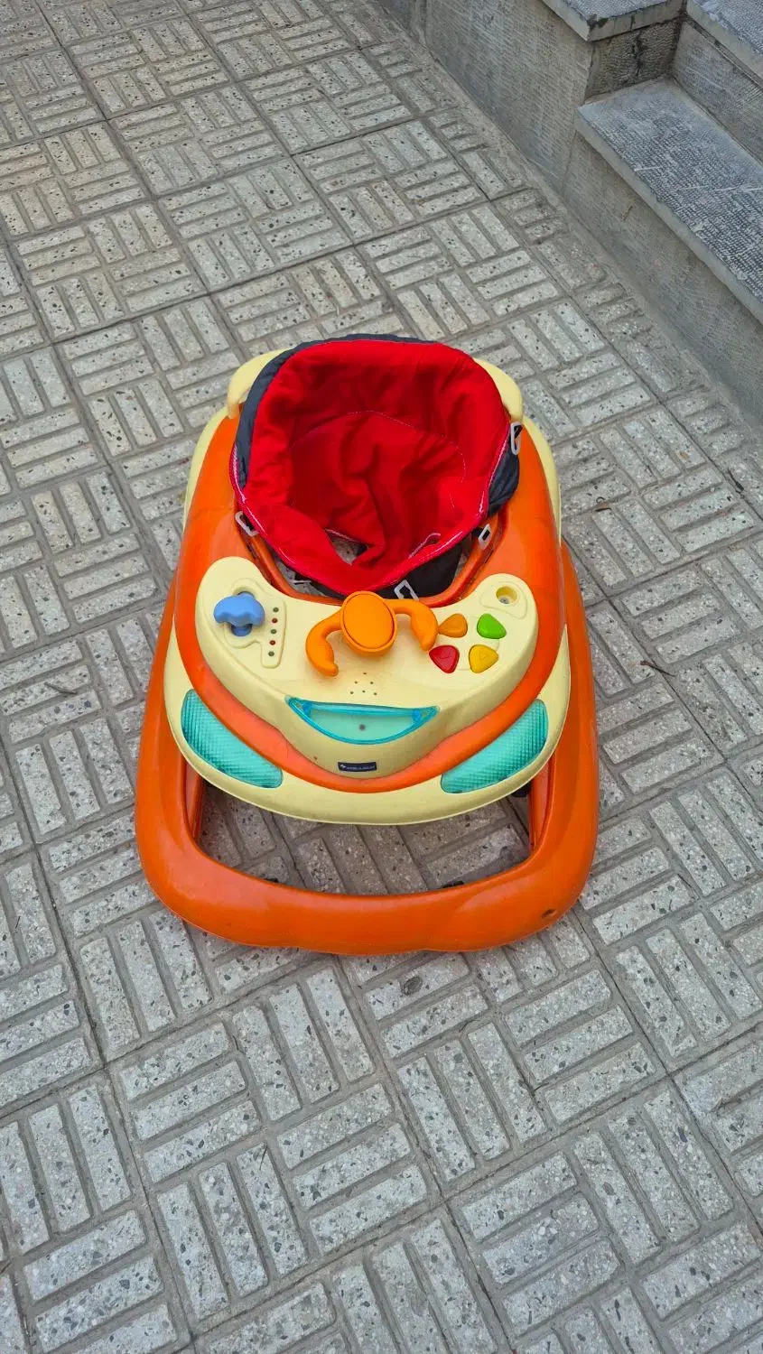 روروک کودک|کالسکه و لوازم جانبی|اصفهان, ارزنان|دیوار