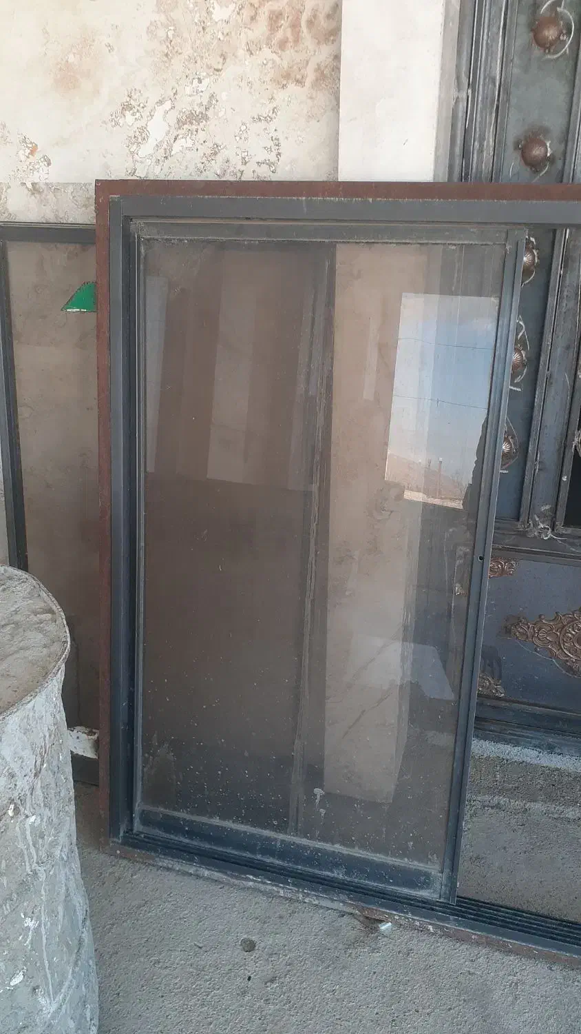 پنجره ی الومینیومی|مصالح و تجهیزات ساختمان|آشخانه, |دیوار