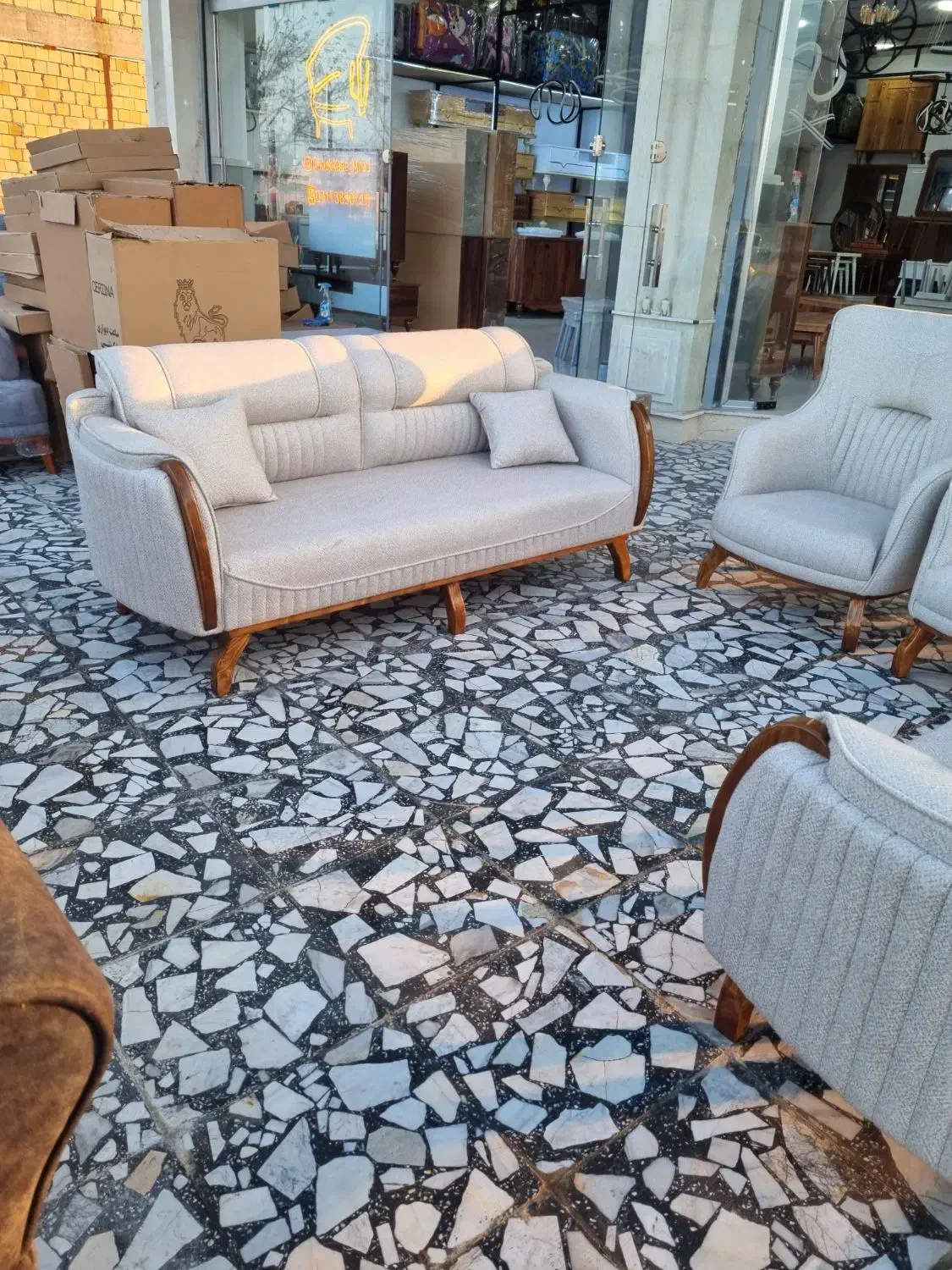 مبل مبل راحت|مبلمان خانگی و میز عسلی|بندر انزلی, کلیور|دیوار