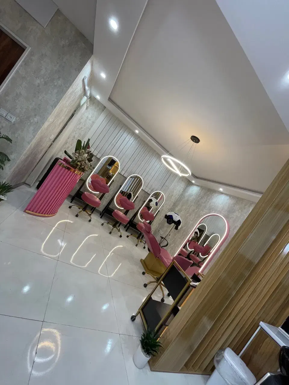 کراتین واحیاتخصصی باموادبرزیلی درجه یک|خدمات آرایشگری و زیبایی|مشهد, شهرک امام هادی (شهرک غرب)|دیوار