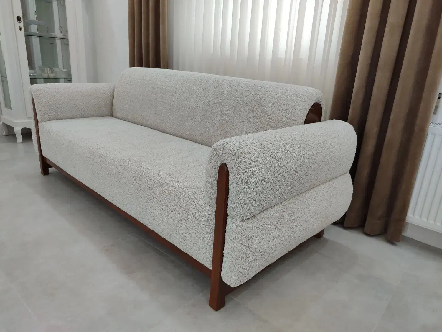 تولیدی مبلمان تتیس|مبلمان خانگی و میز عسلی|آق قلا, |دیوار