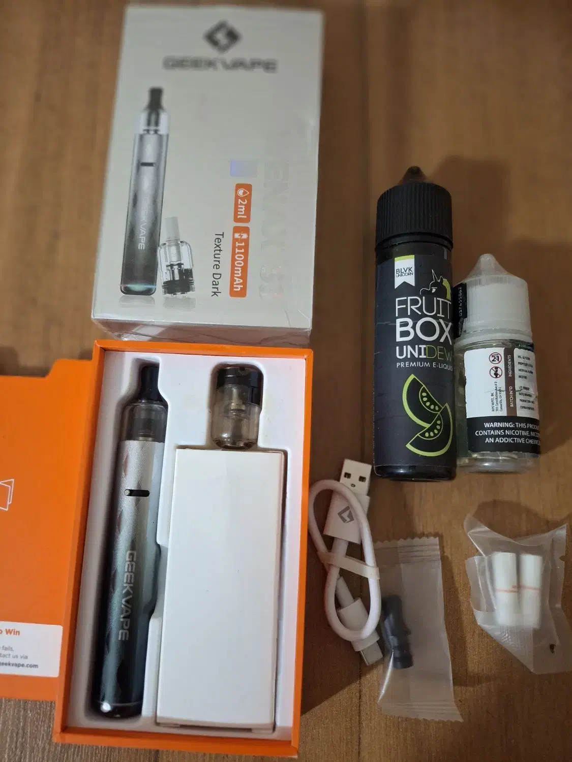 ویپ .پاد شارژی کاملا سالم چند بار استفاده شده|زیورآلات و اکسسوری|کرج, حصارک پایین|دیوار