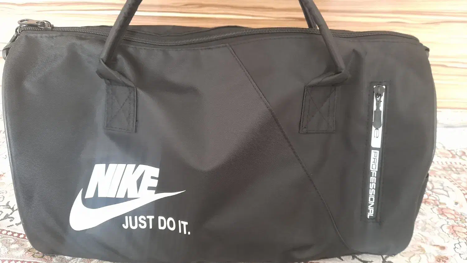 کیف باشگاه مردانه|کیف، کفش، کمربند|پرند, فاز ۲|دیوار