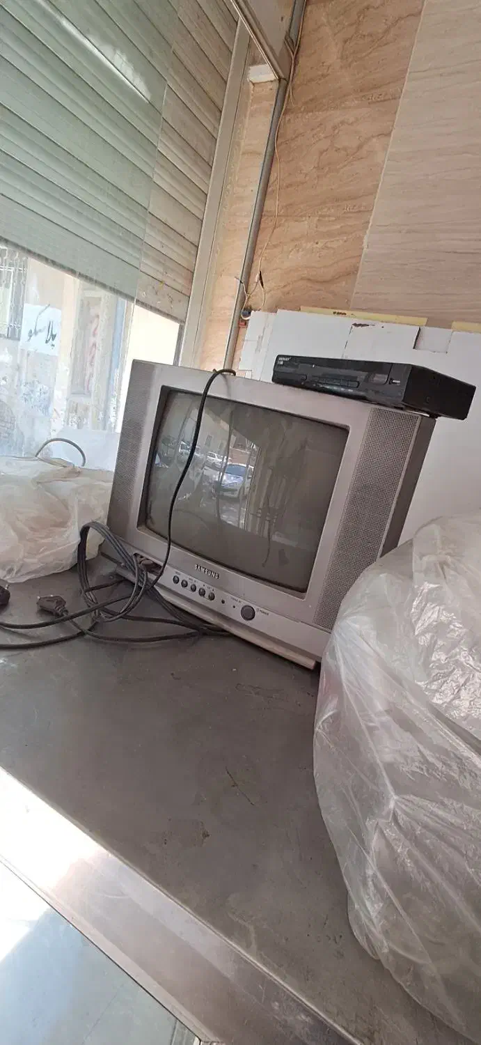 تلوزیون ۱۴ اینچ سامسونگ|تلویزیون و پروژکتور|کرج, شاهین‌ویلا|دیوار