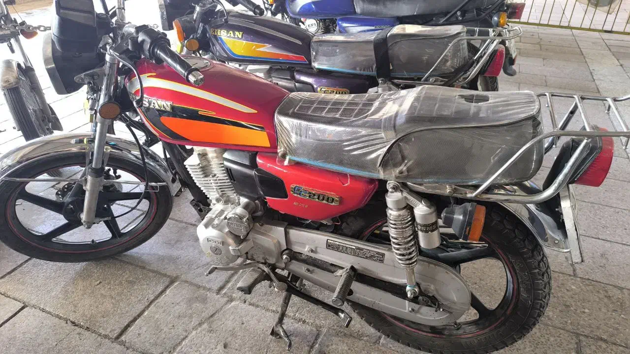 هندا ۲۰۰|موتورسیکلت|مشهد, بهمن|دیوار