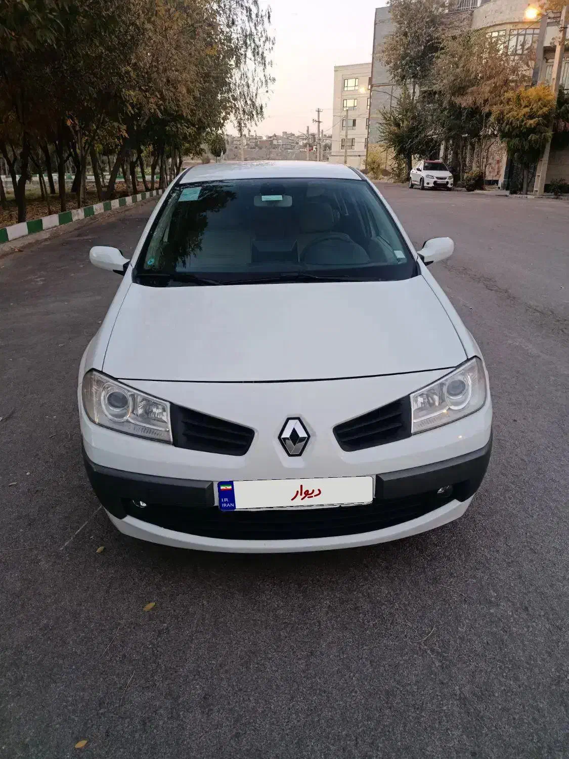 مگان مدل ۹۱ ۲۰۰۰ اتوماتیک|خودرو سواری و وانت|تهران, دریا|دیوار