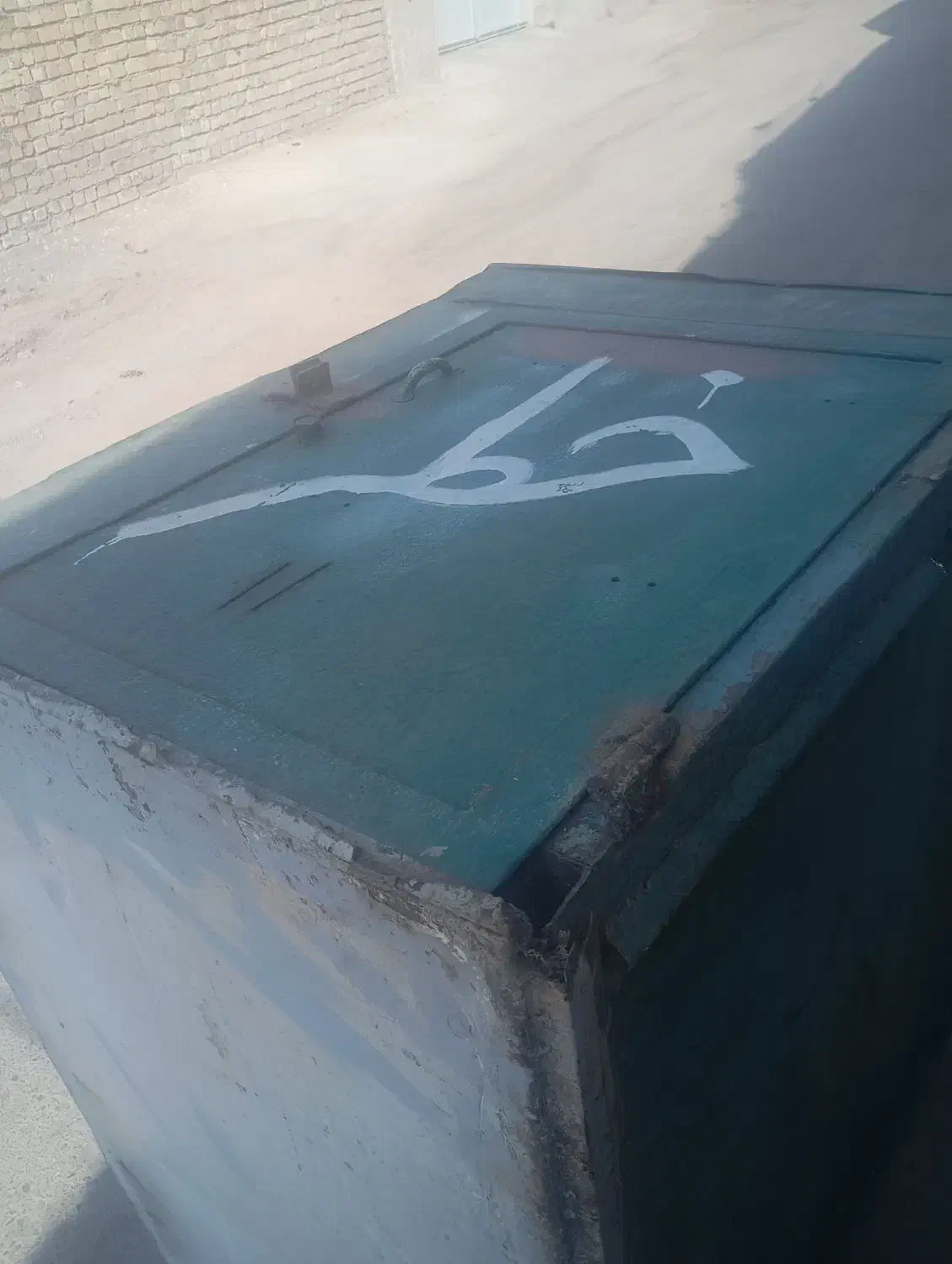 سوراخ اهنی کمد اهنی کبوتر|لوازم جانبی حیوانات|رفسنجان, |دیوار