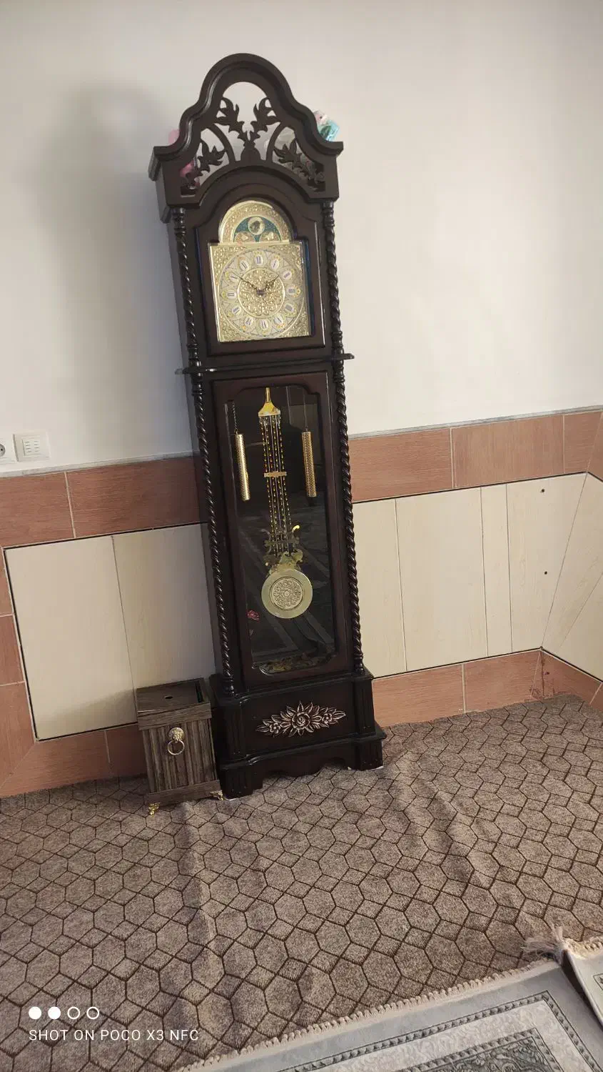 ساعت پایه بلند|ساعت دیواری و تزئینی|کاشان, راوند|دیوار