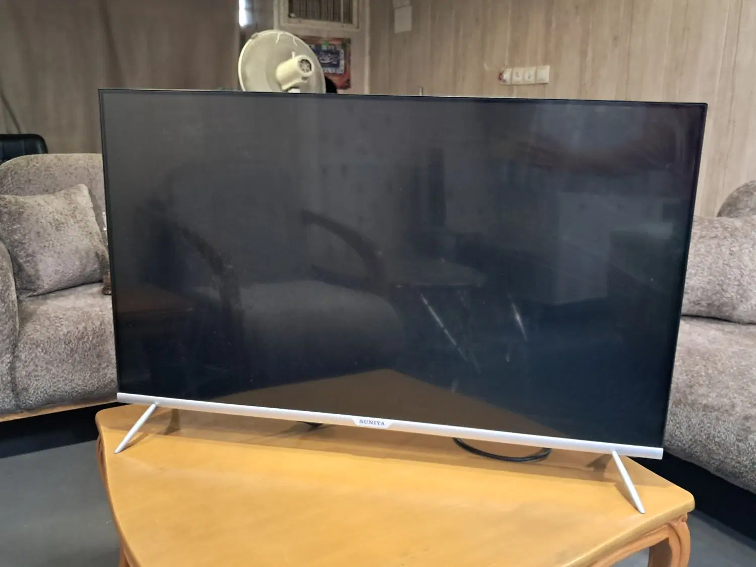 tv.|تلویزیون و پروژکتور|همدان, |دیوار