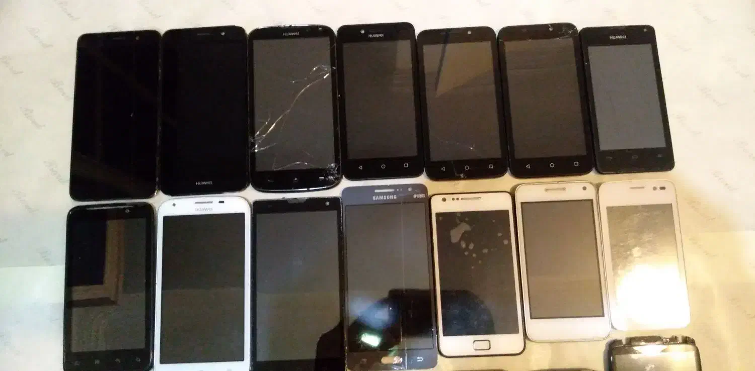 قطعات وLCD انواع کوشیها|لوازم جانبی موبایل و تبلت|سهند, |دیوار