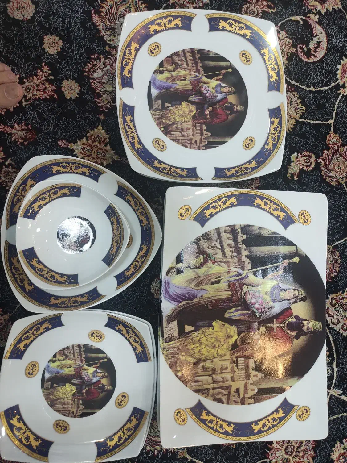 سرویس چینی 24نفره ایتالیا|ظروف سرو و پذیرایی|بهارستان, |دیوار