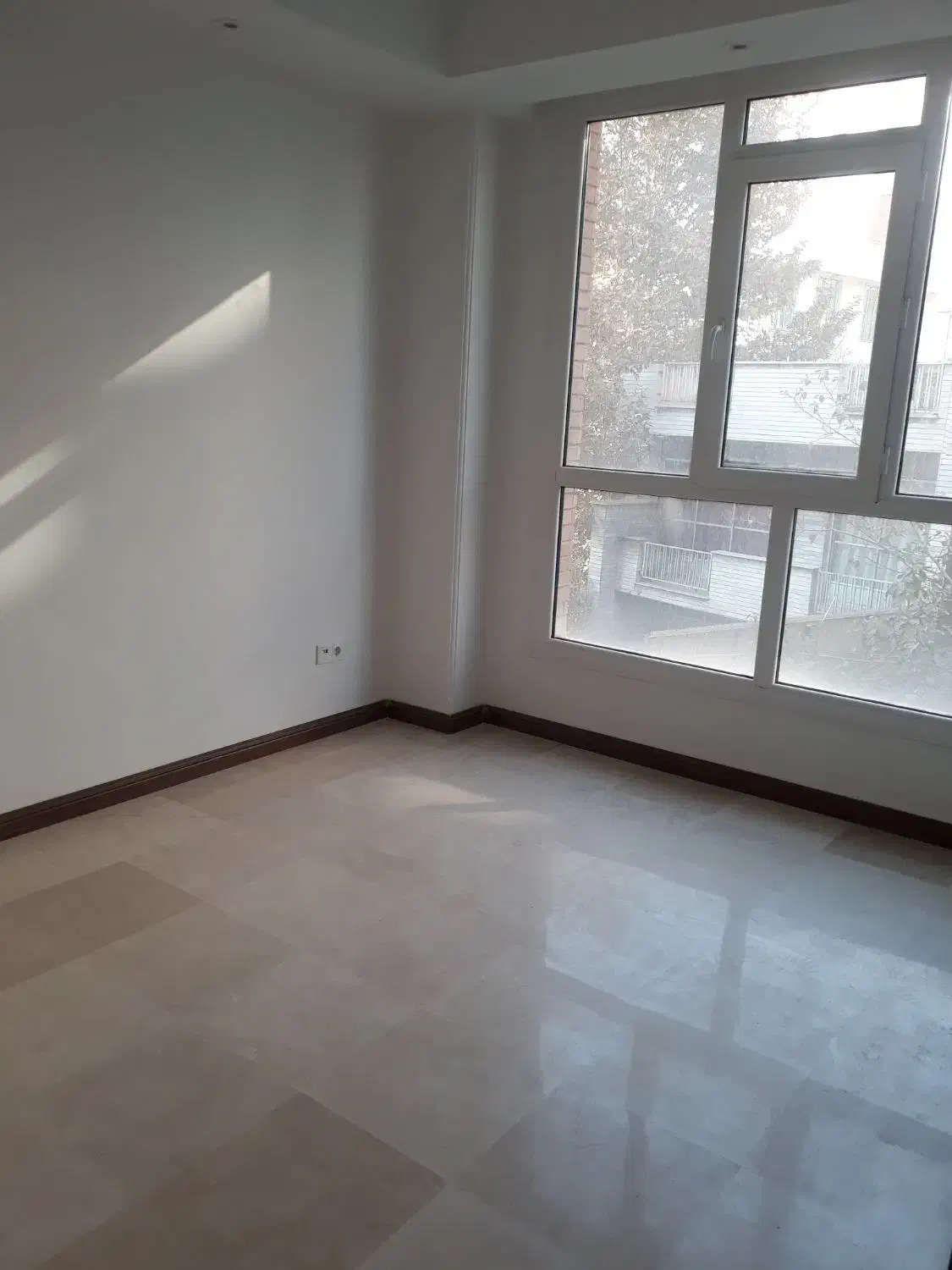 واحدبینظیر۱۲۰متری۳خواب پُرنوردریک ساختمان ۴ساله