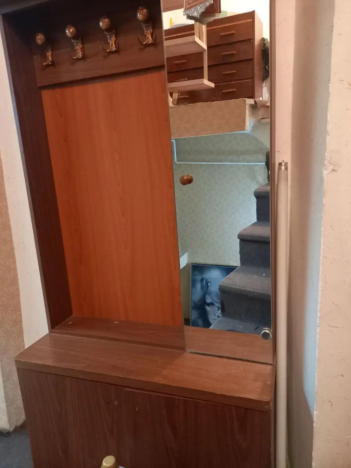 جاکفشی|جاکفشی، کمد، دراور|خرم‌آباد, |دیوار