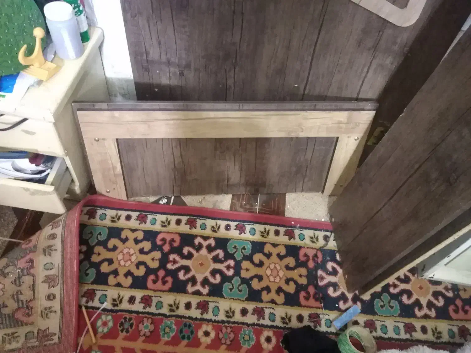 تخت خواب نوجوان وخوش خواب|تخت و سرویس خواب|شیراز, سلطان آباد|دیوار