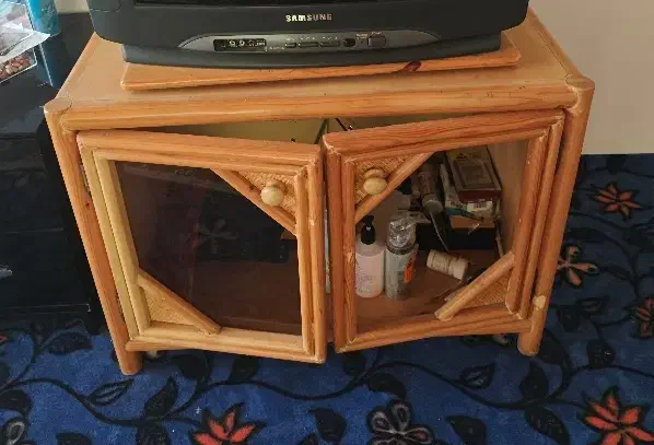 میز کامپیوتر و صندلی و میز تلویزیون|میز تحریر و کامپیوتر|سلمانشهر, |دیوار