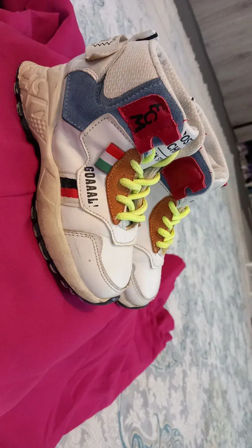 کفش کتونی اسپرت مجلسی یلدایی دختراته و پسرانه|کفش و لباس بچه|کاشان, راوند|دیوار