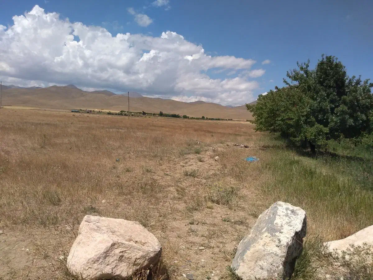 زمین 4000متری نبش جاده مرند ورودی زرغان|فروش زمین و ملک کلنگی|مرند, |دیوار