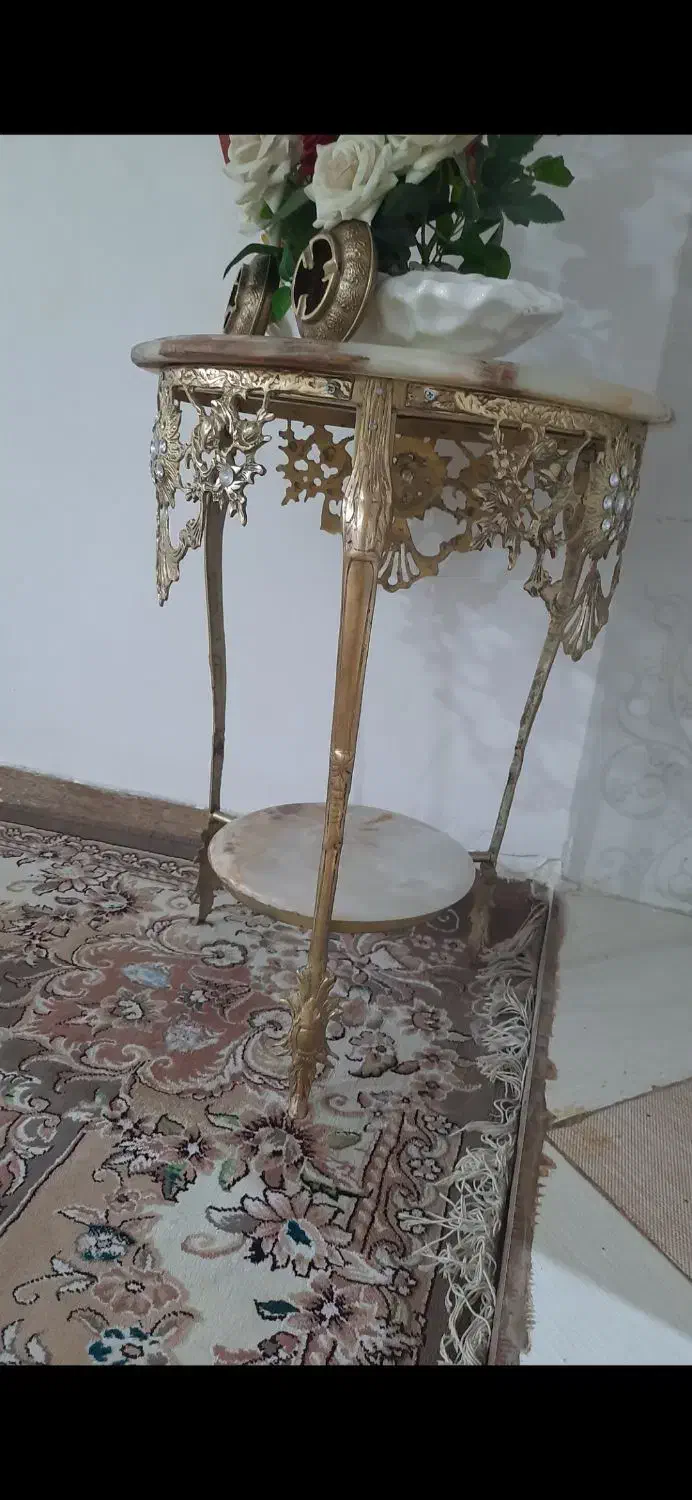 ساعت و میز برنز اصل|ساعت دیواری و تزئینی|خرمآباد, |دیوار