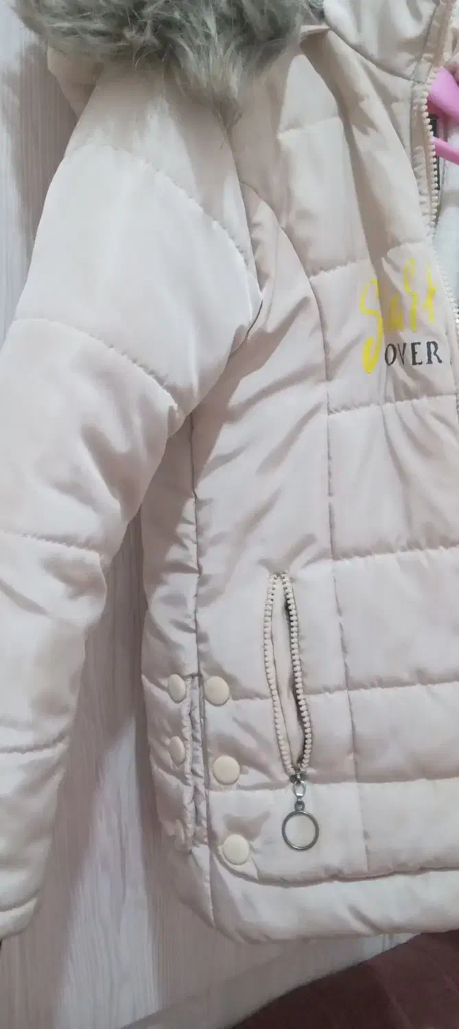 کاپشن|کفش و لباس بچه|رشت, کوی مهر|دیوار