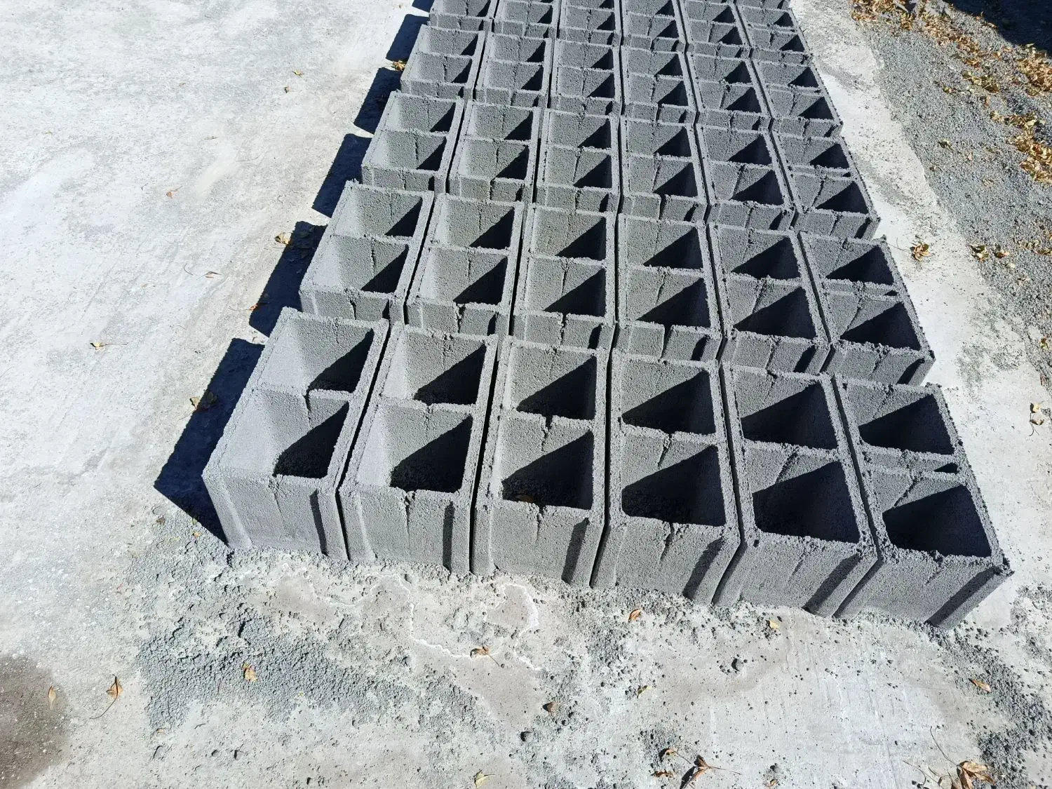 بلوک زن|ماشین‌آلات صنعتی|بروجن, |دیوار