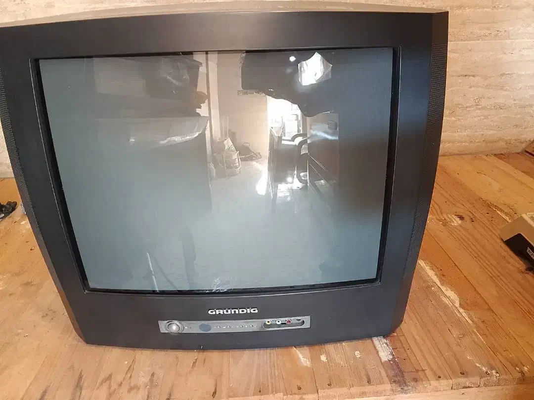 تلویزیون پارس گروندیگ ۲۱|تلویزیون و پروژکتور|لاهیجان, طالقانی|دیوار