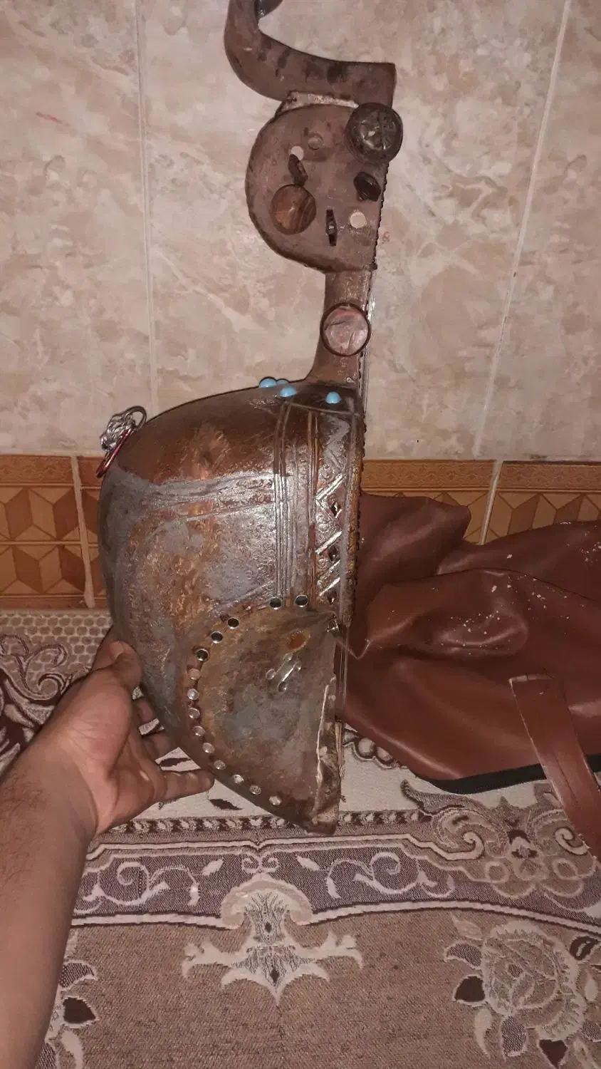 سروز بلوچی|سازهای سنتی|خاش, |دیوار