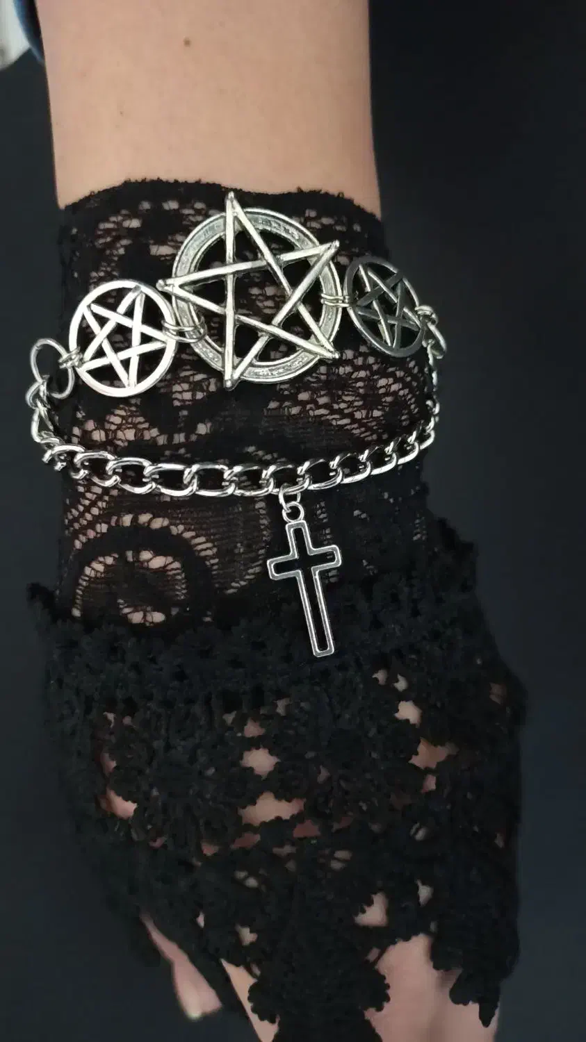 اکسسوری خاص|بدلیجات|شاهین‌شهر, عطار|دیوار