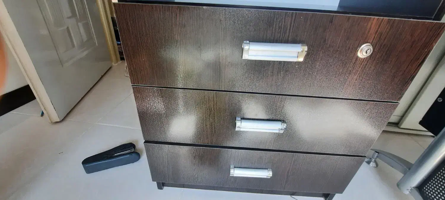 کتابخانه نو و سالم بدون شکستگی|کتابخانه، شلف، قفسه‌های دیواری|تهران, بریانک|دیوار