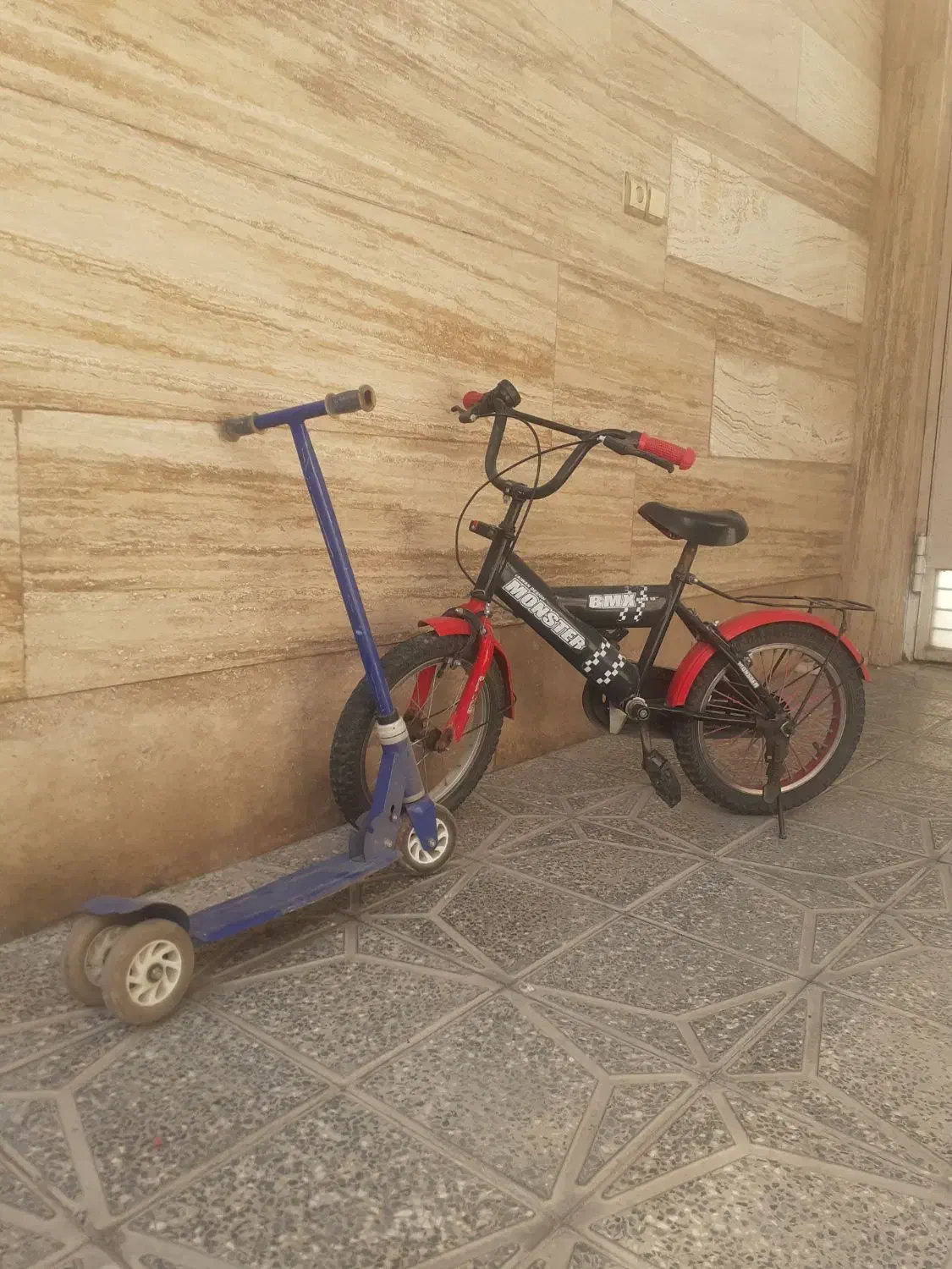 دوچرخه واسکوتر|دوچرخه، اسکیت، اسکوتر|بروجن, |دیوار