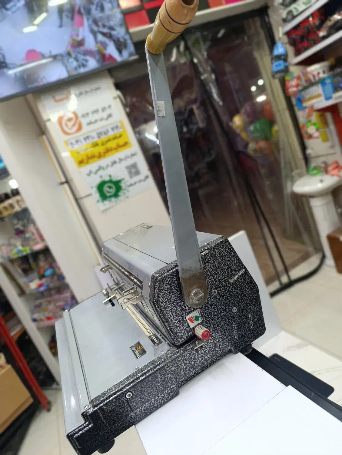 دستگاه پانچتایوانی|فروشگاه و مغازه|شاهینشهر, مسکن مهر|دیوار