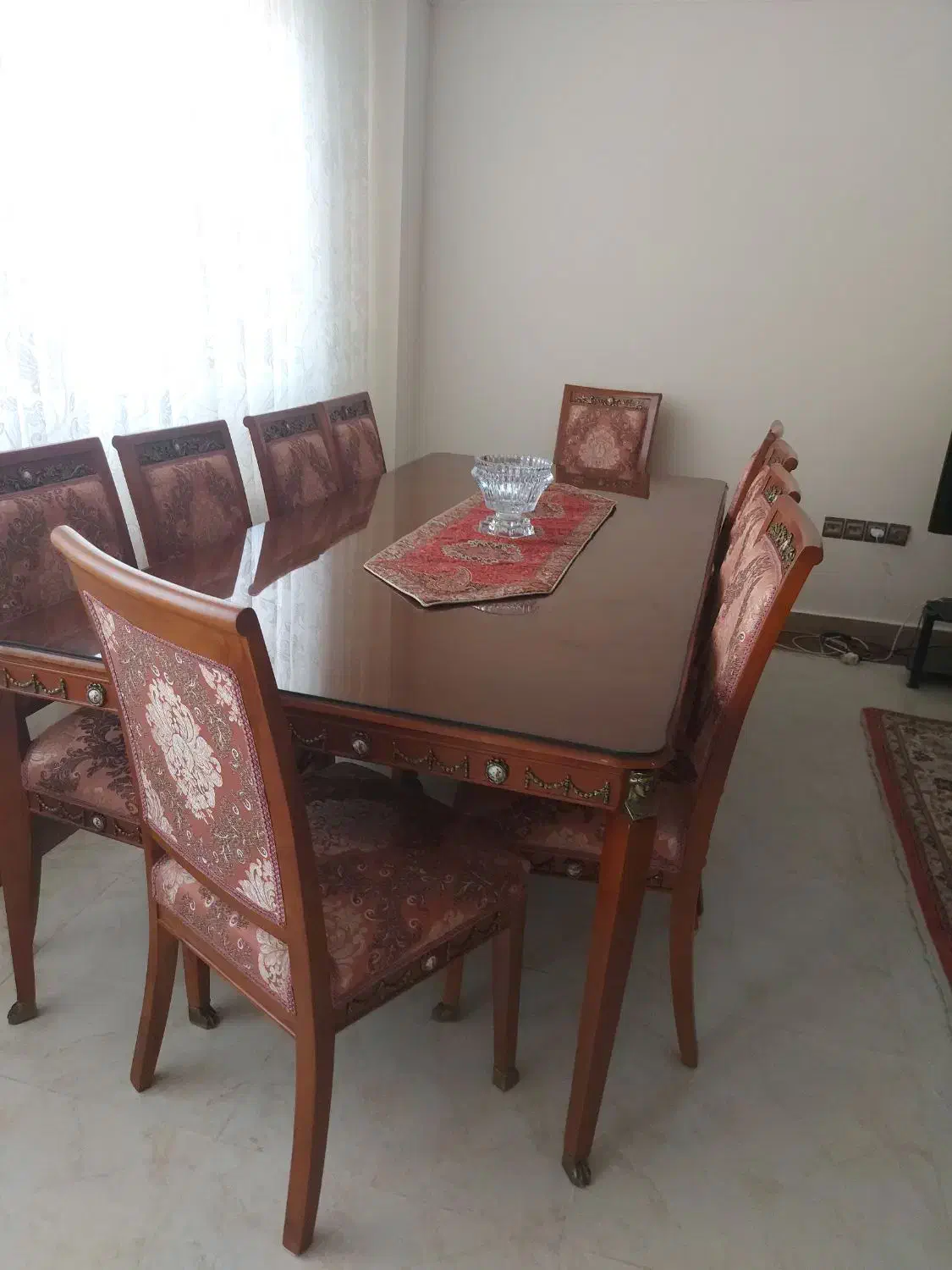 مبلمان سلطنتی زیبا|مبلمان خانگی و میز عسلی|قروه, |دیوار