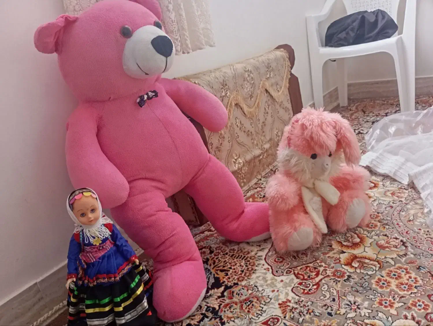 عروسک|اسباببازی|بانه, |دیوار