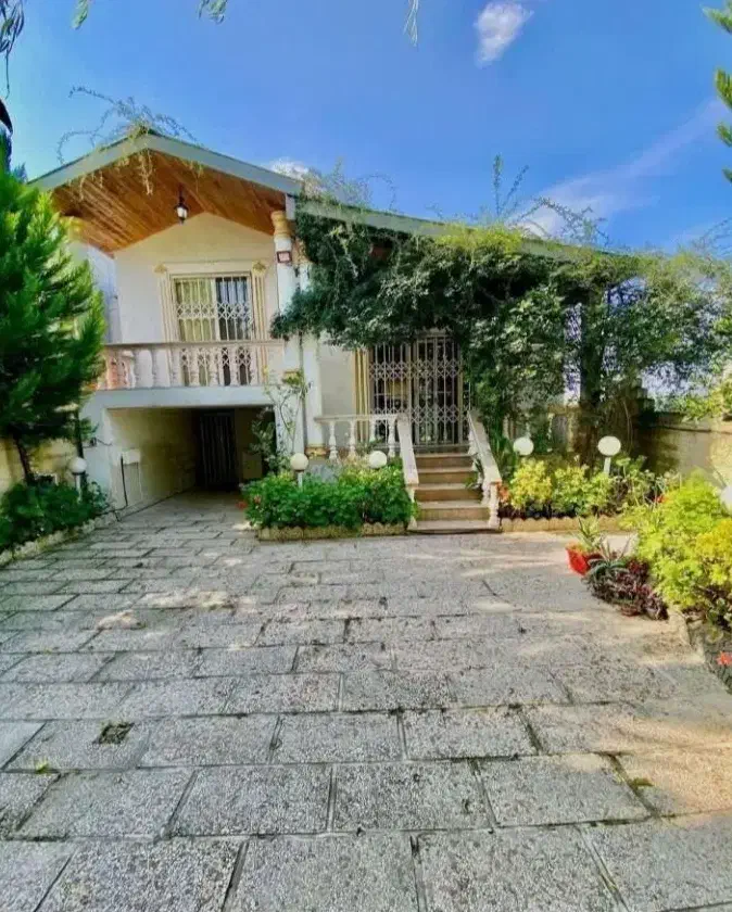 ویلانیم پیلوت حیاط گلکاری شهرکی سنداماده ویو دلباز|فروش خانه و ویلا|تهران, صادقیه|دیوار