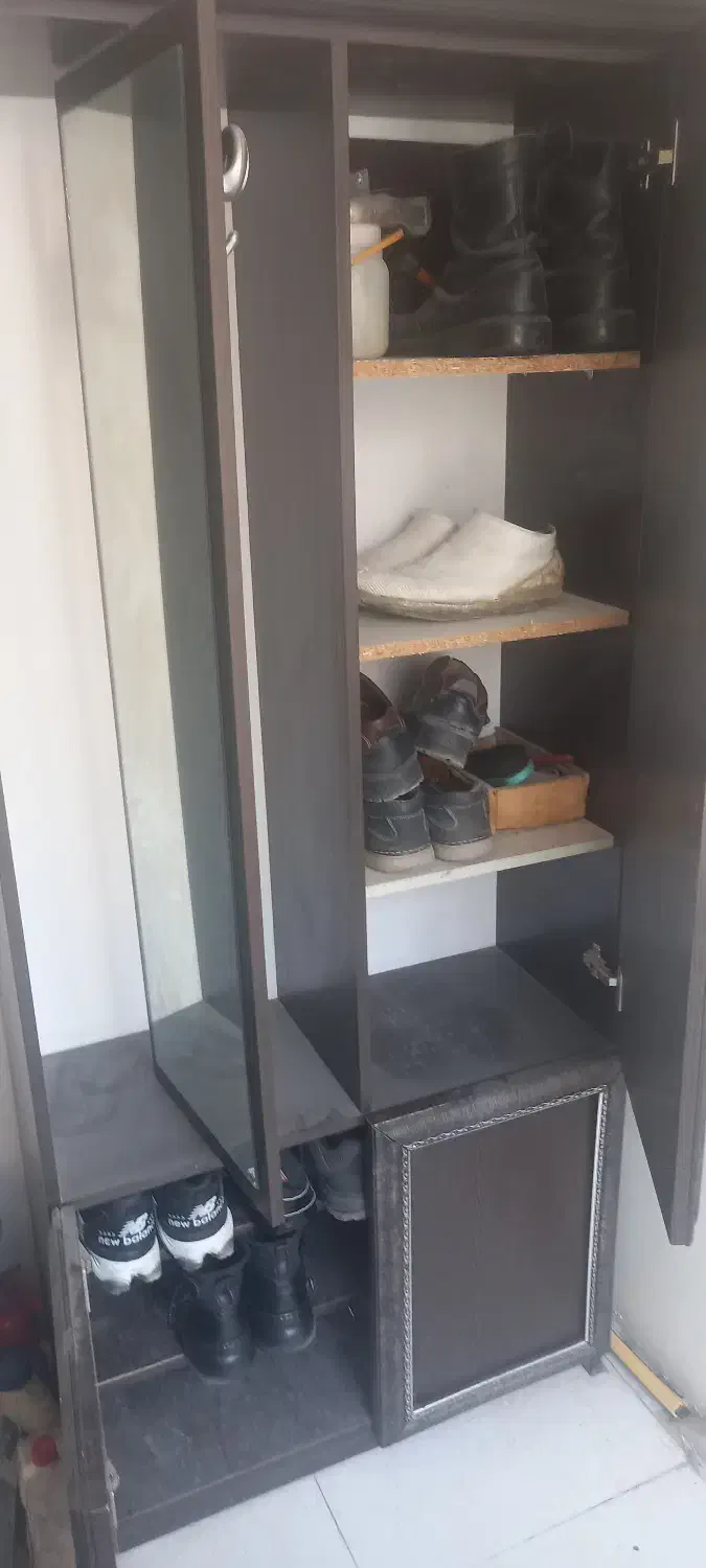 جاکفشی|جاکفشی، کمد، دراور|فولادشهر, C5|دیوار