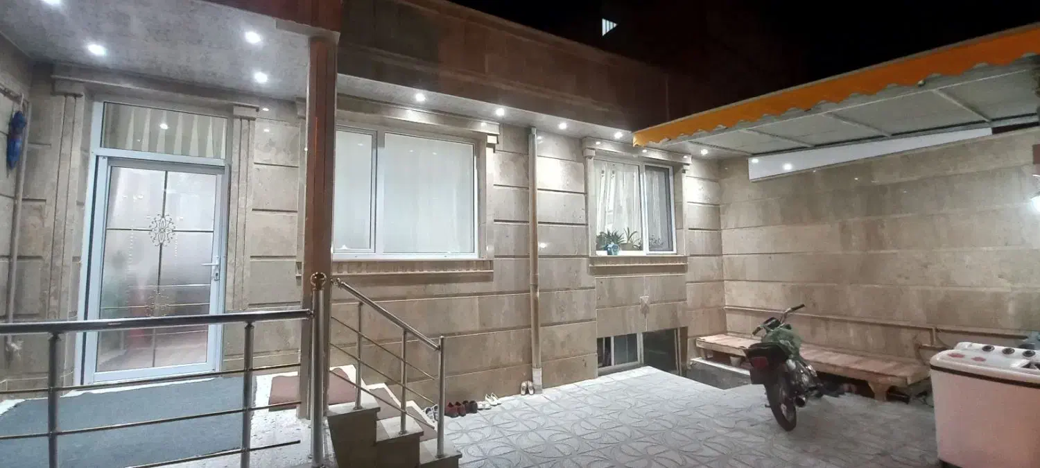 خانه ویلایی مسکونی|فروش خانه و ویلا|خوی, |دیوار