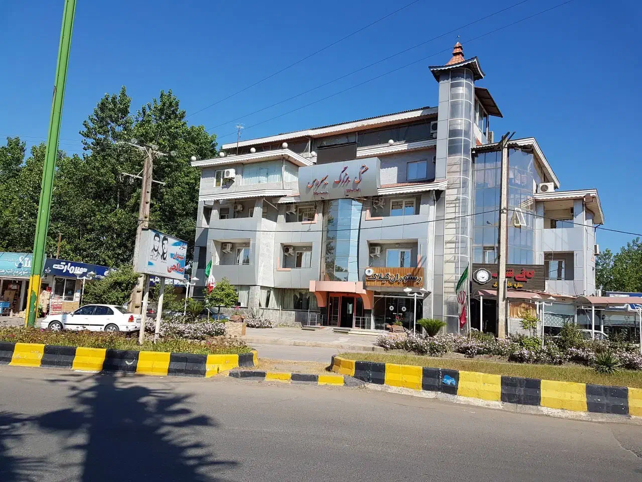 فروش هتل  ساحلی با تمامی امکانات|فروش آپارتمان|رشت, گلسار|دیوار