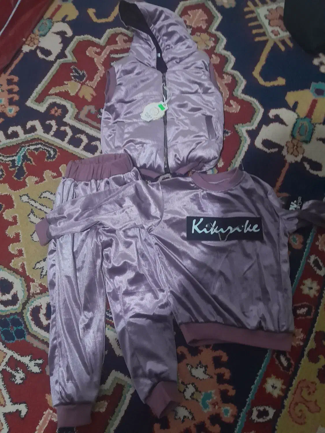 سه تیکه لباس بچه|کفش و لباس بچه|ورامین, ورامین|دیوار