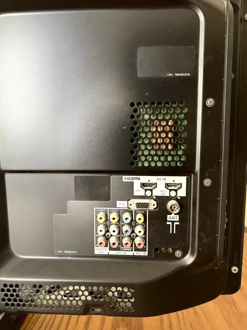 تلویزیون ال سی دی پاناسونیک|تلویزیون و پروژکتور|آمل, |دیوار