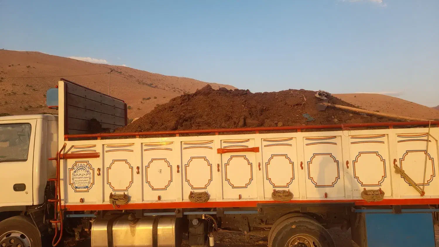 کود حیوانی|خدمات باغبانی و درختکاری|شاهیوند, |دیوار