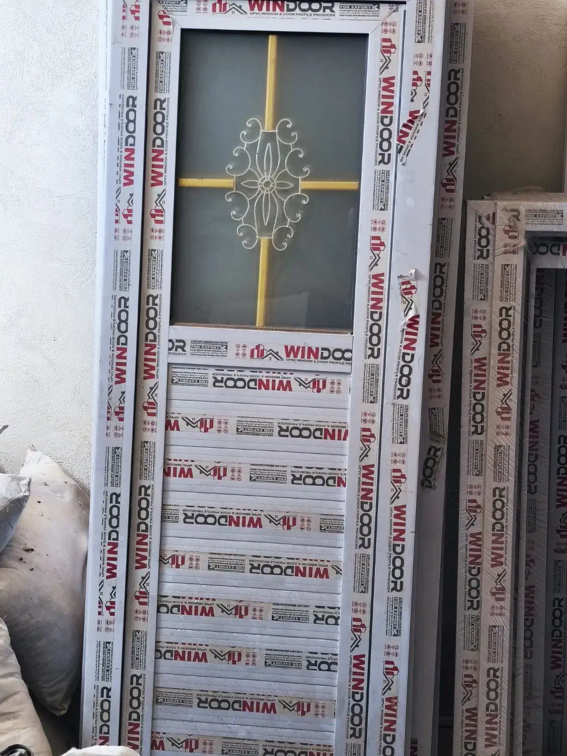 درب و پنجره pvc|خدمات پیشه و مهارت|خور (اصفهان), |دیوار