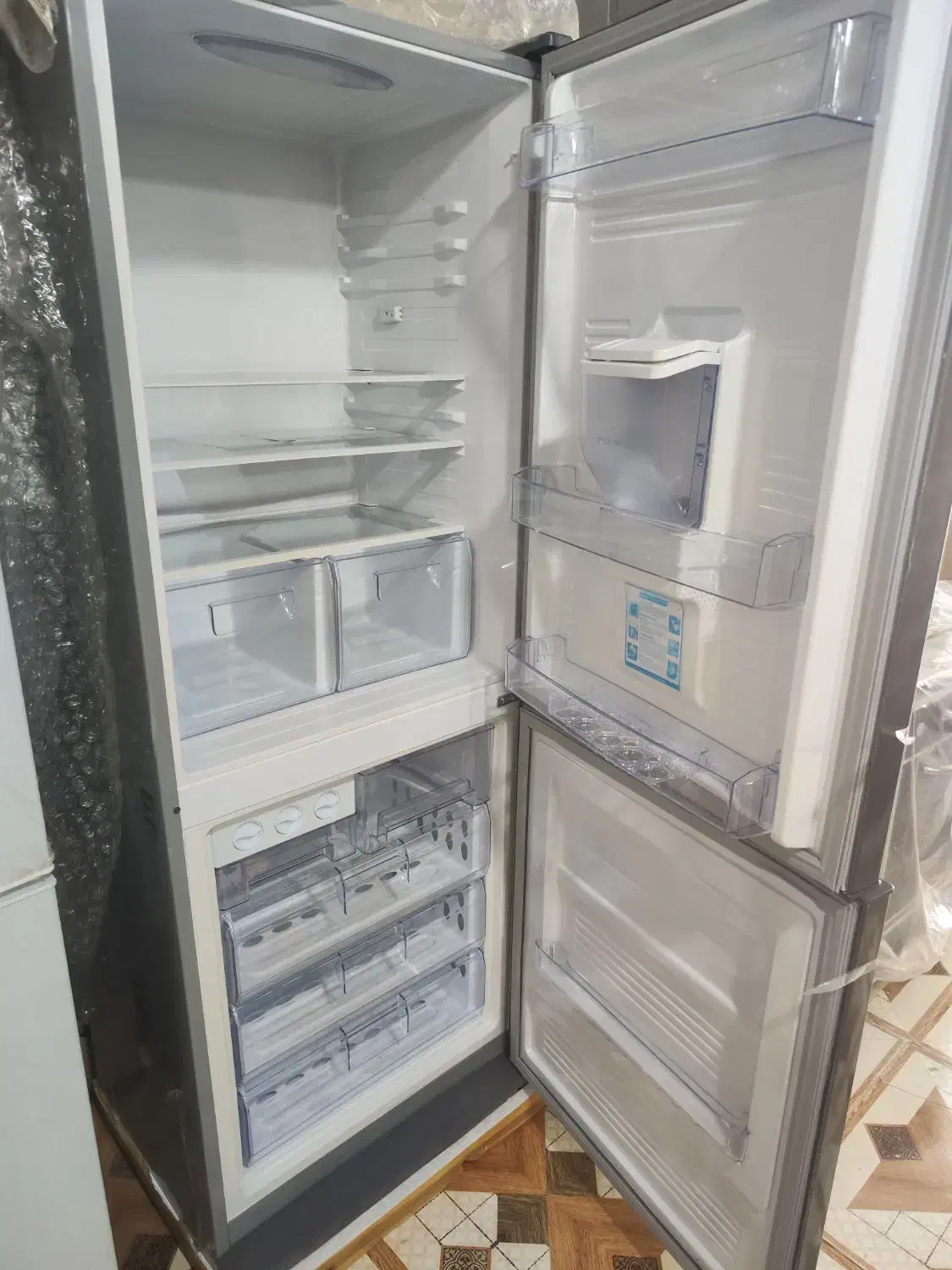 یخچال 27فوت جنرال|یخچال و فریزر|زهک, |دیوار