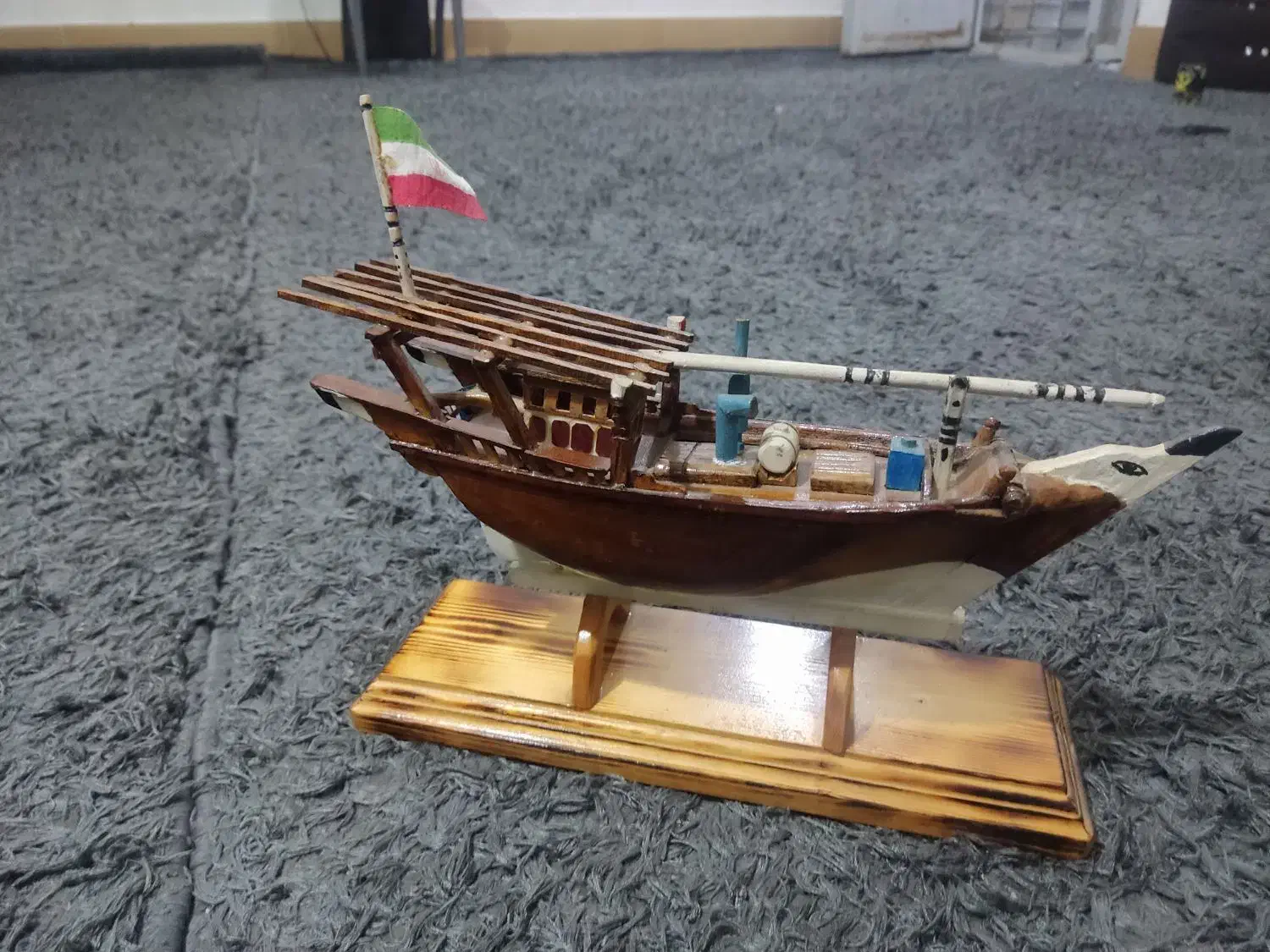 لنج|مجسمه، تندیس، ماکت|برازجان, |دیوار