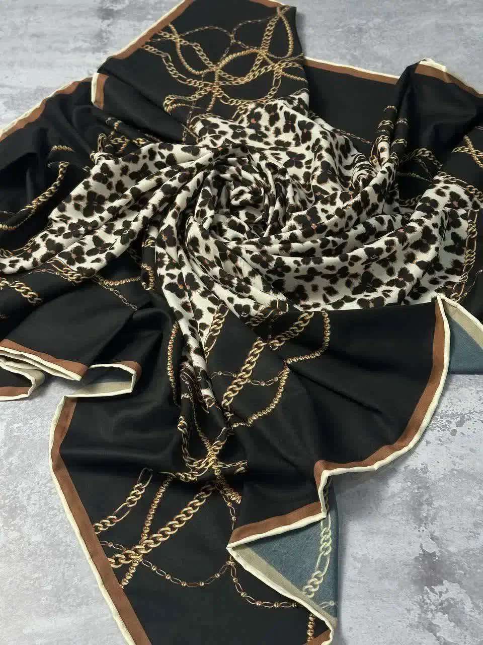 روسری حریر دست دوز فاویانا در باقرشهر|لباس|باقرشهر, |دیوار