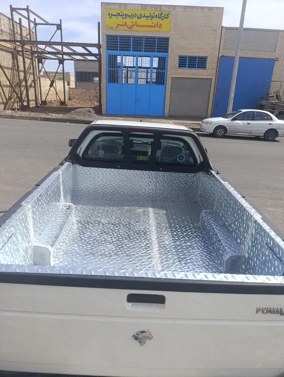 ساخت انواع کفی و اتاق وانت پراید نیسان مزدا اریسان|خدمات پیشه و مهارت|بیرجند, |دیوار